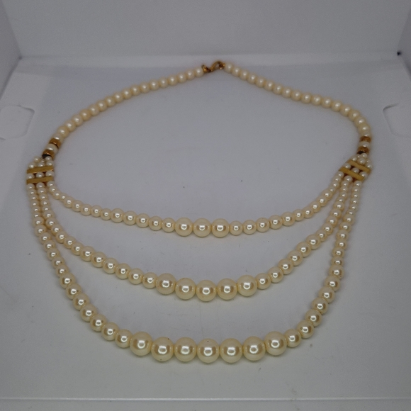 Vintage Faux Pearl Necklace Gold Tone Multi Strand Graduated Draped Layer Estate - Picture 3 of 5